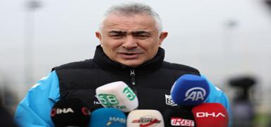 Mehmet Alt�parmak: Yeri dolmayacak oyuncu yok