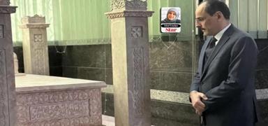 Farabi t�rbesindeki d���nceli adam�