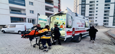 Diyarbak�r'da ��pheli �l�m: 18 ya��ndaki S�meyye'nin cesedi bo� dairede bulundu