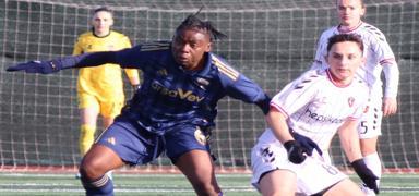 Fenerbah�e, �nye deplasman�nda kazand�