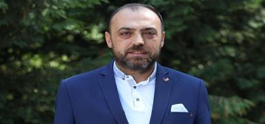 Sakaryaspor'un yeni ba�kan� Enes Zengin