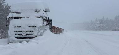 265 yerle�im yerinde ula��m durdu! Karadeniz'de kar engeli