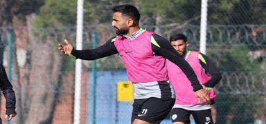 Alia�a FK'da hedef G�khan Karadeniz