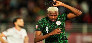 Chelle'den Osimhen'e �vg�