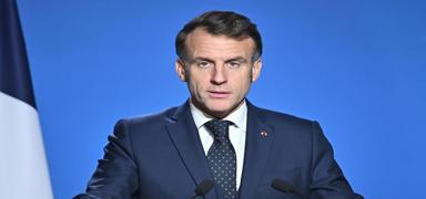 Macron'dan 'son saniyesine kadar g�revimin ba��nda olaca��m' mesaj�