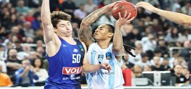 T�rk Telekom, Buducnost kar��s�nda direnemedi