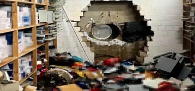 Almanya'y� kar��t�ran soygun: Banka kasas�ndan 20 kilo alt�n �al�nd�