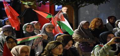 Kahramanmara� Gazze i�in tek y�rek oldu