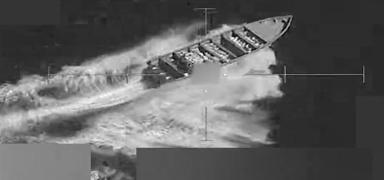 Uyu�turucu ta��d��� iddia edilmi�ti... ABD'den 3 tekneye hava sald�r�s�