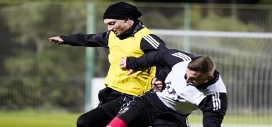 Gaziantep FK, kamp �al��malar�n� Antalya'da s�rd�r�yor