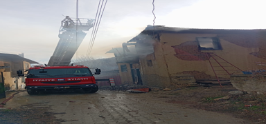 Konya'da evinde yang�n ��kan kad�n yaraland�