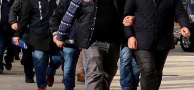 Konya merkezli 8 ilde e� zamanl� FET� operasyonu: 20 ��pheli yakaland�