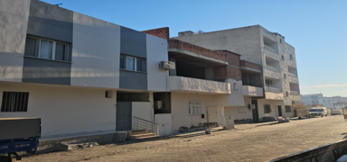 �ki k�z karde� evde �l� bulundu