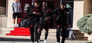 Samsunspor, S�per Kupa yar� finali i�in Adana'ya gitti