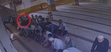 Camide namaz k�lan kom�usunu katletmi�ti: Mahkemede kan donduran tehdit