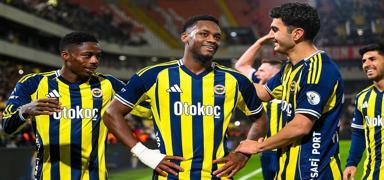 Fenerbah�e'den d�rt d�rtl�k gece: T�m bran�larda zafer