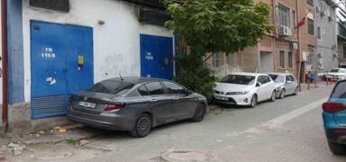 Adana'da deh�et! 19 ya��ndaki gen� sokak ortas�nda can verdi