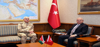 Bakan G�ler, �rd�n Genelkurmay Ba�kan� T�mgeneral Hnaity ile g�r��t�