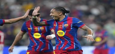 Barcelona final biletini 5 golle ald�