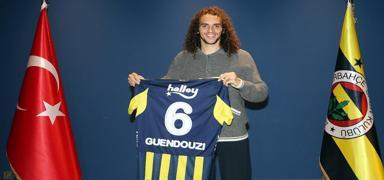 Ve 4,5 y�ll�k imza at�ld�!