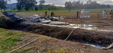 �nl� �ark�c� ve ekibi u�ak kazas�nda �ld�