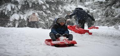 Bir�ok ilde e�itime ara verildi