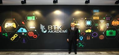 Yapay zekaya yat�r�m: BTK Akademi'den yeni e�itim ata��