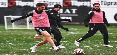 Be�ikta�'ta kupa mesaisi ba�lad�