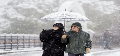 �stanbul Valili�i 4 g�nl�k hava raporunu yay�nlad�: Kuvvetli r�zgar ve buzlanmaya kar�� dikkat