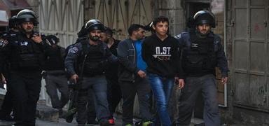 Soyk�r�mc� �srail insan haklar�na a��k�a meydan okuyor: Zehirli i�ne ve dara�ac� g�ndemde