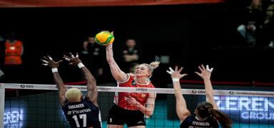 Eczac�ba�� Dynavit, Olympiakos'a set vermedi