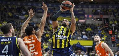 Fenerbah�e evinde hata yapmad�