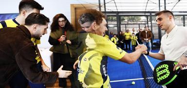 Kerem Akt�rko�lu ve �smail Y�ksek'ten �rnek davran��