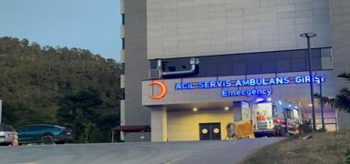 Mu�la'da tekne kayal�klara �arpt�: 1 can kayb�