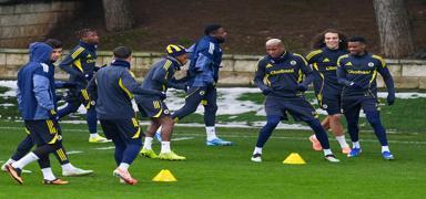 Fenerbah�e, Aston Villa ma��na haz�r