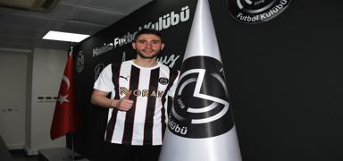 Manisa FK'dan orta sahaya takviye