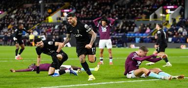 Tottenham son dakikada puan� kurtard�