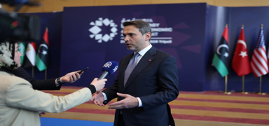 17 y�l sonra petrol ihalesine ��kacaklar... T�rkiye filo g�c�yle �n planda! Bayraktar: 2 sahayla yak�ndan ilgileniyoruz