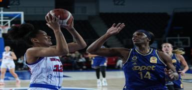 Fenerbah�e Opet, BOTA� engelini rahat ge�ti