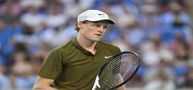 Sinner, Swiatek ve Shelton Avustralya A��k'ta �eyrek finalde