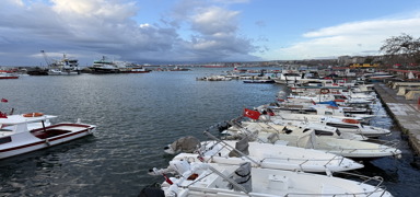 2 g�n daha s�rmesi bekleniyor! Tekirda�'da deniz ula��m�na lodos engeli