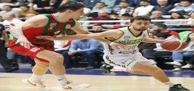 Kar��yaka son anlarda y�k�ld�