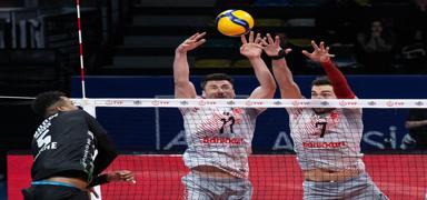 Ziraat Bankkart yar�n sahas�nda ACH Volley'i a��rlayacak