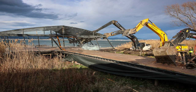 Sapanca G�l� k�y�s�nda ka�ak yap�lara ge�it yok: 89 iskele kald�r�ld�