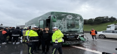 Konyaspor U19 Tak�m�, �stanbul'da kaza yapt�