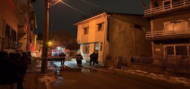 Sivas'ta yanan binada 26 kedi telef oldu