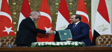 M�s�r'la yeni anla�malara imza at�ld�