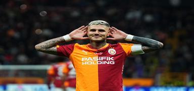 Galatasaray'da tarihe ge�en gol!