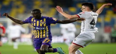Kupada 4 gol�n at�ld��� ma�ta Gen�lerbirli�i ile Ey�pspor yeni�emedi