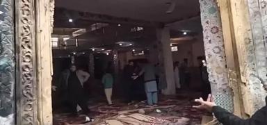 Pakistan'da cuma namaz� s�ras�nda camide patlama